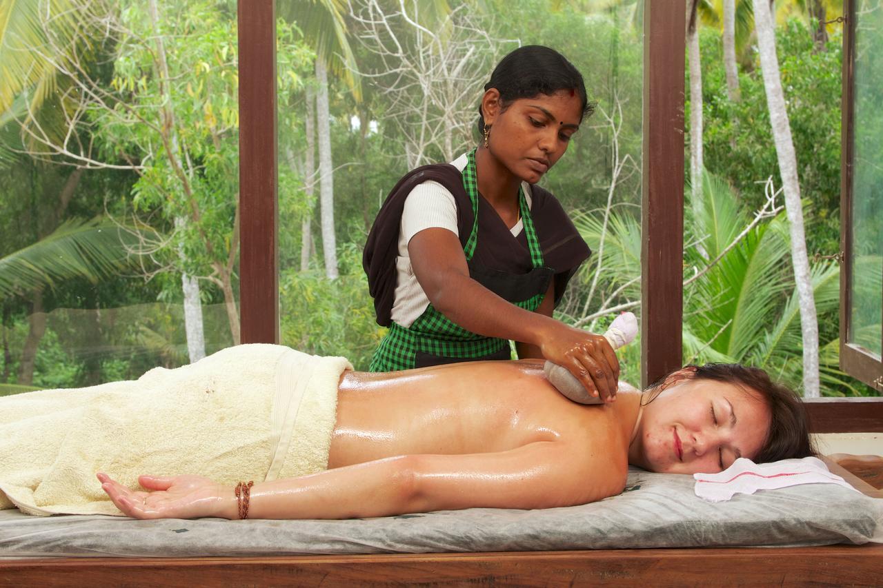 Isola Di Cocco Ayurvedic Beach Resort Poovar Ngoại thất bức ảnh